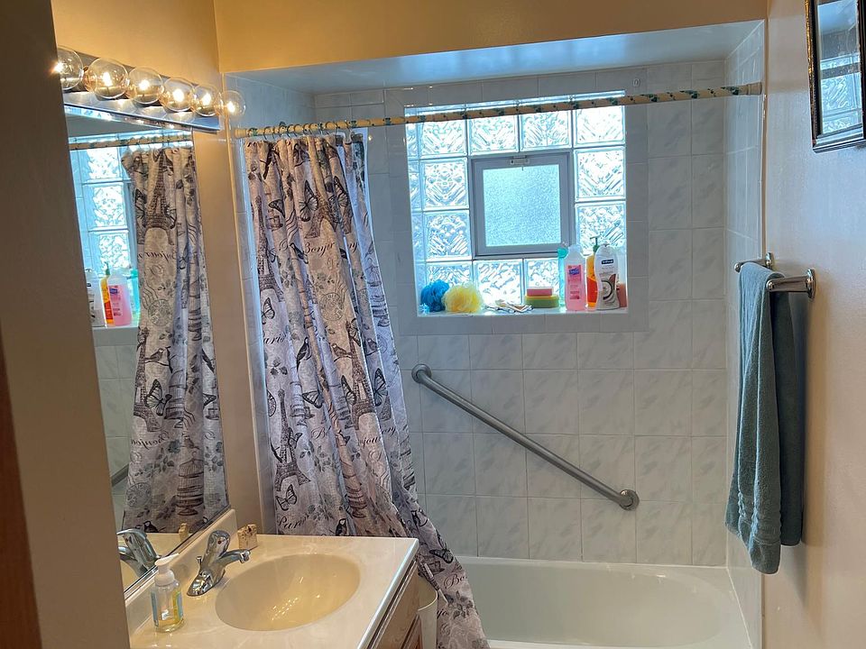 1st image of 4935 N Harlem Ave #1
