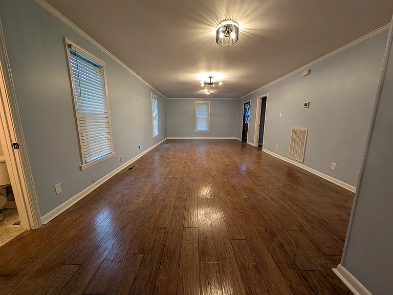 107 W Cooper St — Photo 11