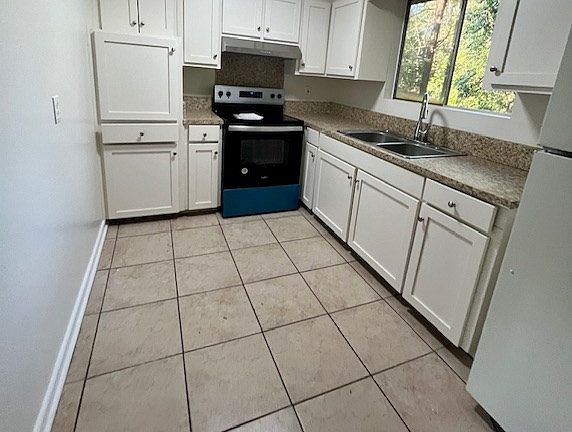 3rd image of 5805 Fairchild Dr