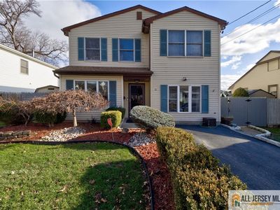 10 Chase Ave, Avenel, NJ, 07001