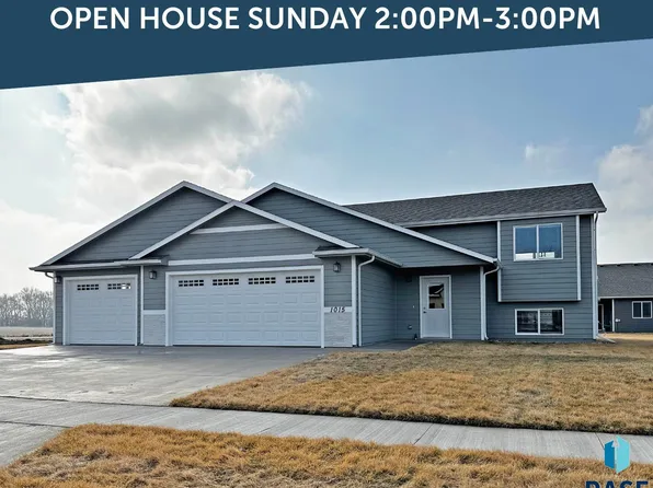 1015 Birch St, Harrisburg, SD 57032