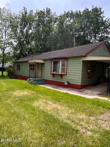 315 Raymond Rd, East Freedom, PA, 16637
