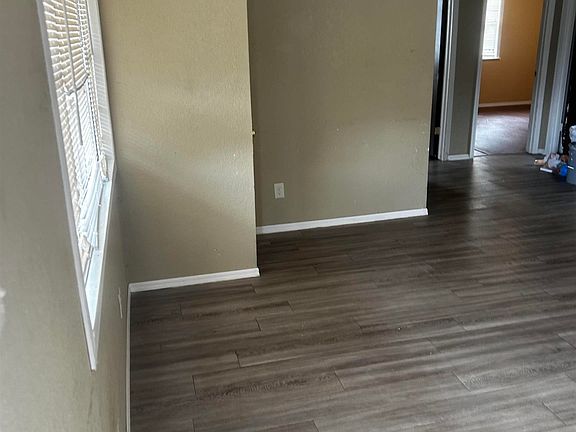 4th image of 2706 Martin Luther King Dr
