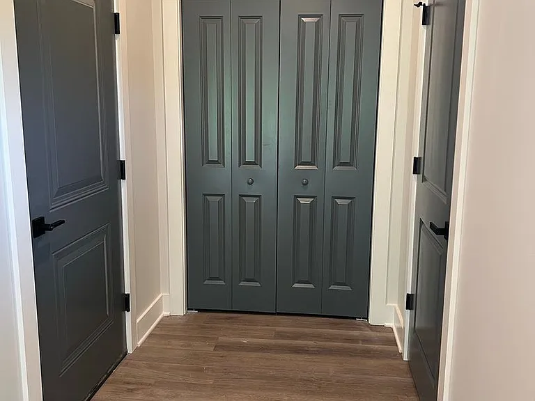 The Residence at Wemple Road — Photo 14