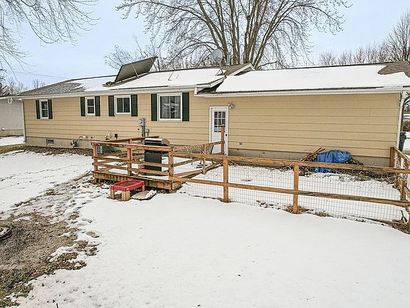 5th image of 1010 Farmer Ave