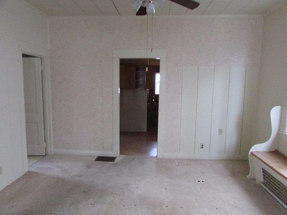 Additional Living Room