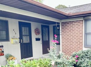 208 Bona Vista Dr NW, Grand Rapids, MI 49504
