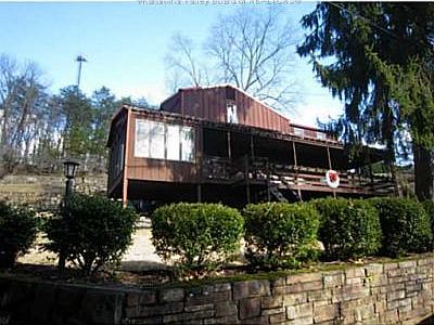 1st image of 166 Sunnyvale Dr