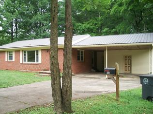 1107 Ellington Dr, Lafayette, TN 37083