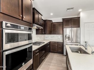 17987 W REDWOOD Lane, Goodyear, AZ 85338