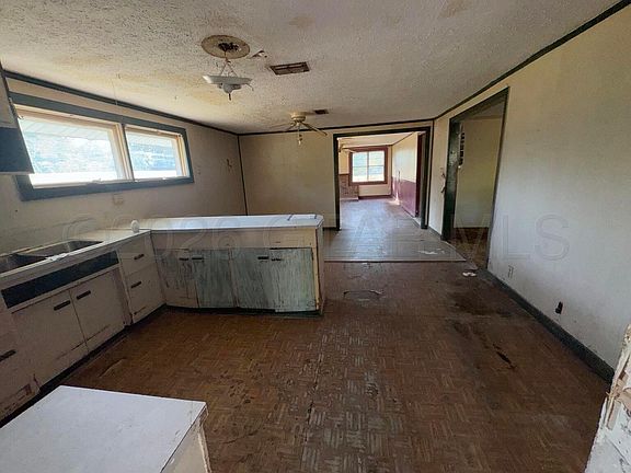 5th image of 273 Ben Christopher Rd