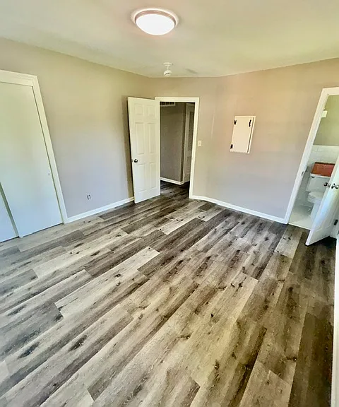 1205 Thomwal St — Photo 17