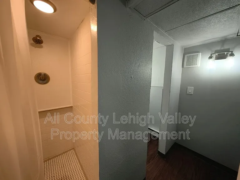 15 N Jerome St — Photo 5