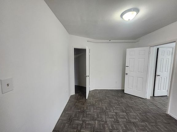 5th image of 100 S Essex Ave #1E