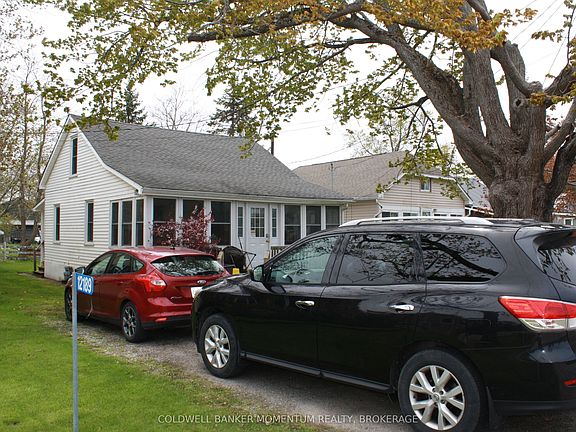 3rd image of 12191 Lakeshore Rd