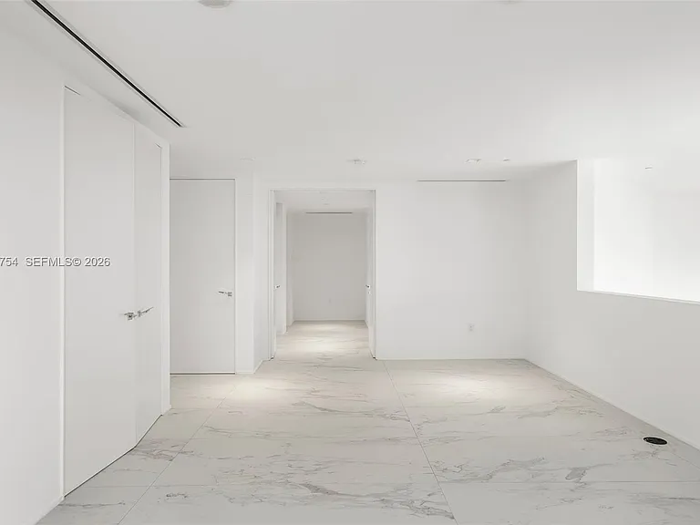 1000 Biscayne Blvd #1201 — Photo 31
