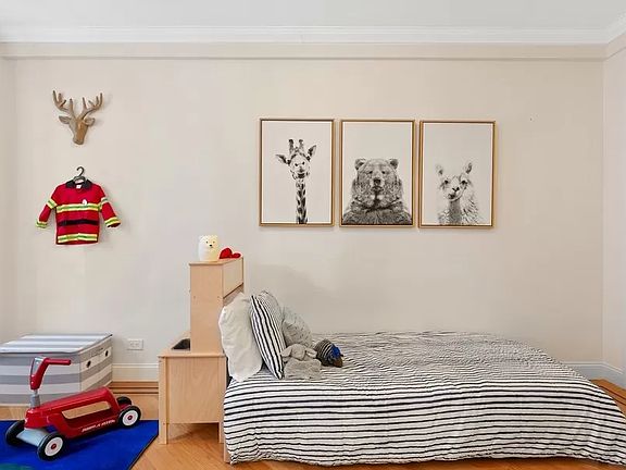 4th image of 241 W 97th St APT 7L