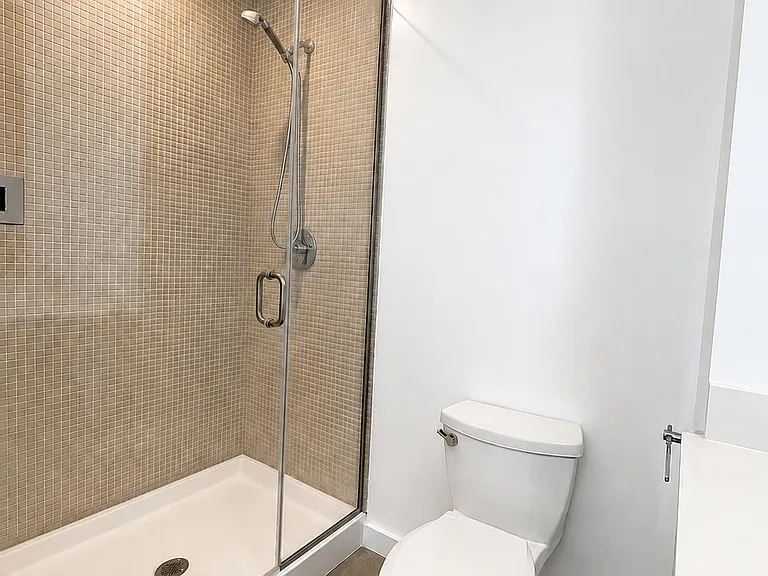 The Elysian — Photo 15