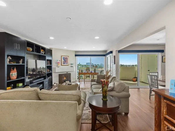 280 Cagney Ln APT 209, Newport Beach, CA 92663