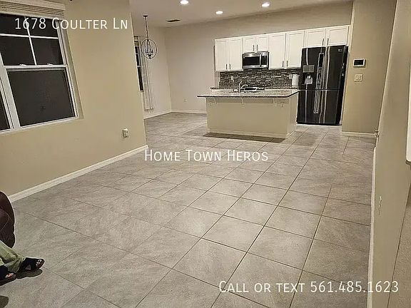 3rd image of 1678 Coulter Ln