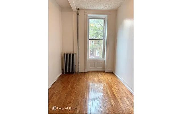 Rented by Douglas Elliman | media 14