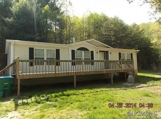 144 Bostwick Rd, Hendersonville, NC 28791