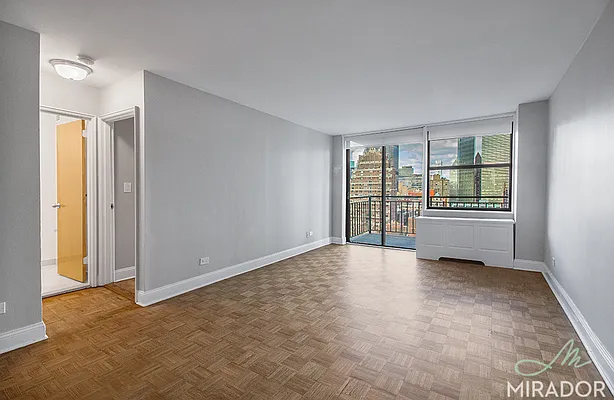 Rented by Mirador Real Estate | media 2