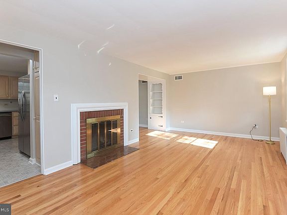 2nd image of 299 Walnut Ln