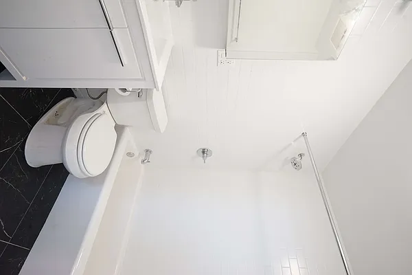 Rented by Compass | media 17