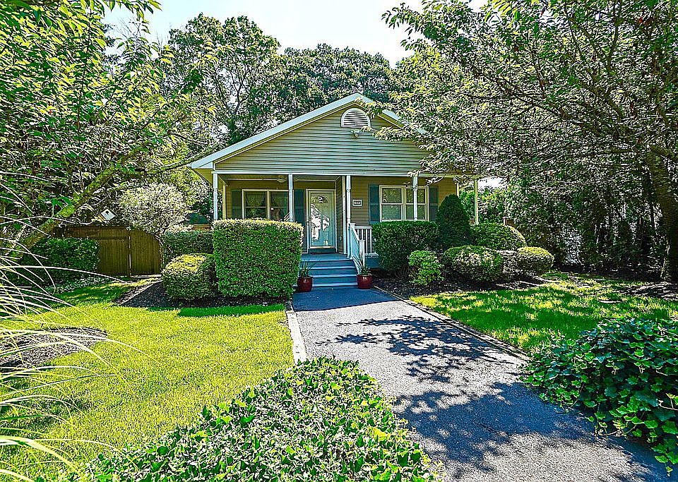39 Curtis Dr, Sound Beach, NY 11789 Zillow