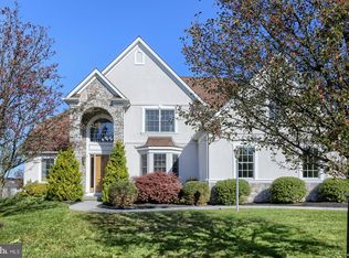 6420 Farmcrest Ln, Harrisburg, PA 17111