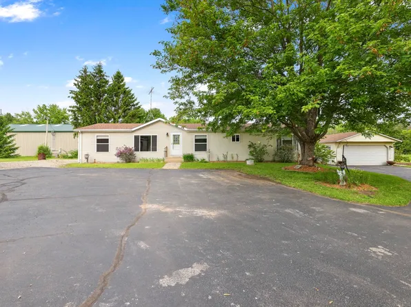 N3293 Twelve Corners Rd, Appleton, WI 54913