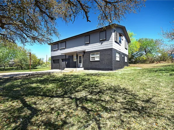 241 Doyle Dr, Portland, TX 78374