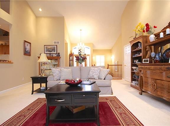 5th image of 5309 Whispering Woods Dr