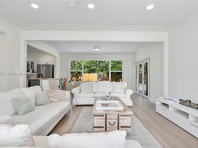 10801 Peachtree Dr — Photo 8