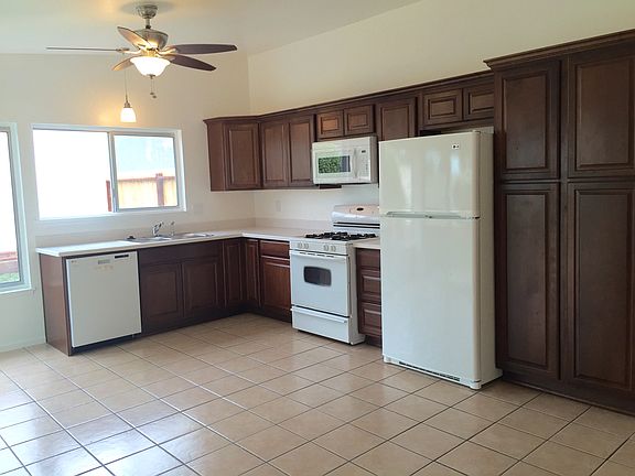 4th image of 11060 Avenida Del Gato