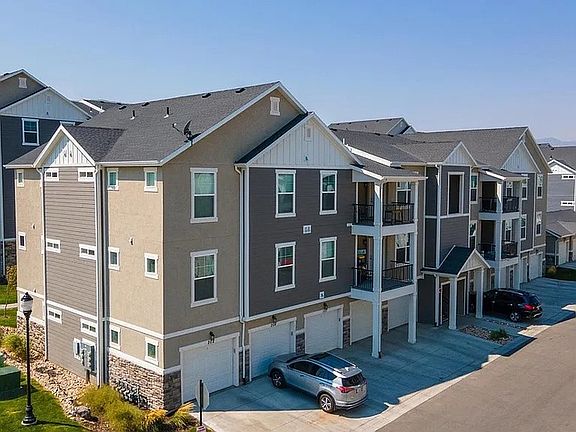 3rd image of 14672 S Bloom Dr Unit N204