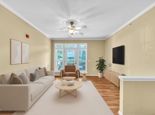 522 Weather Ridge Ln, Cary, NC 27513