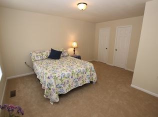 12129 Stallion Ct, Woodbridge, VA 22192