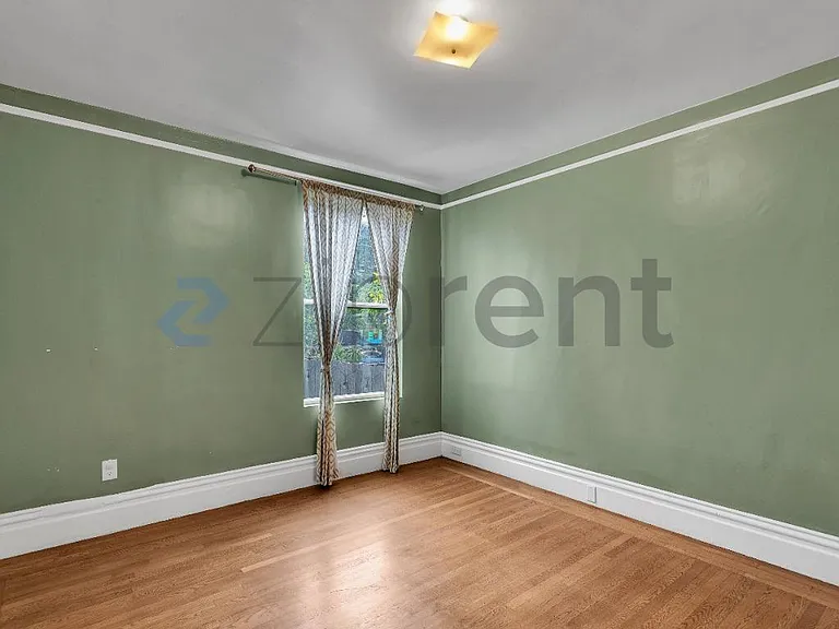 1444 Newcomb Ave — Photo 20
