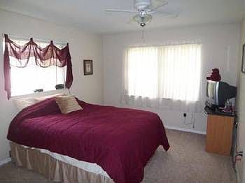 4th image of 75 Rotonda Cir