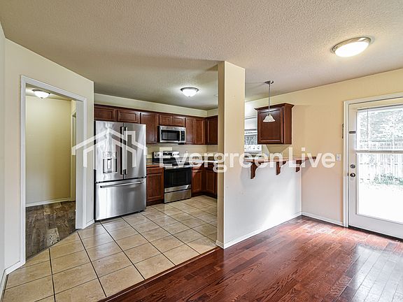 5th image of 1133 S Craftsman St