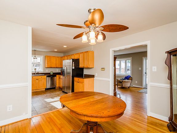 5th image of 1603 Westbury Dr
