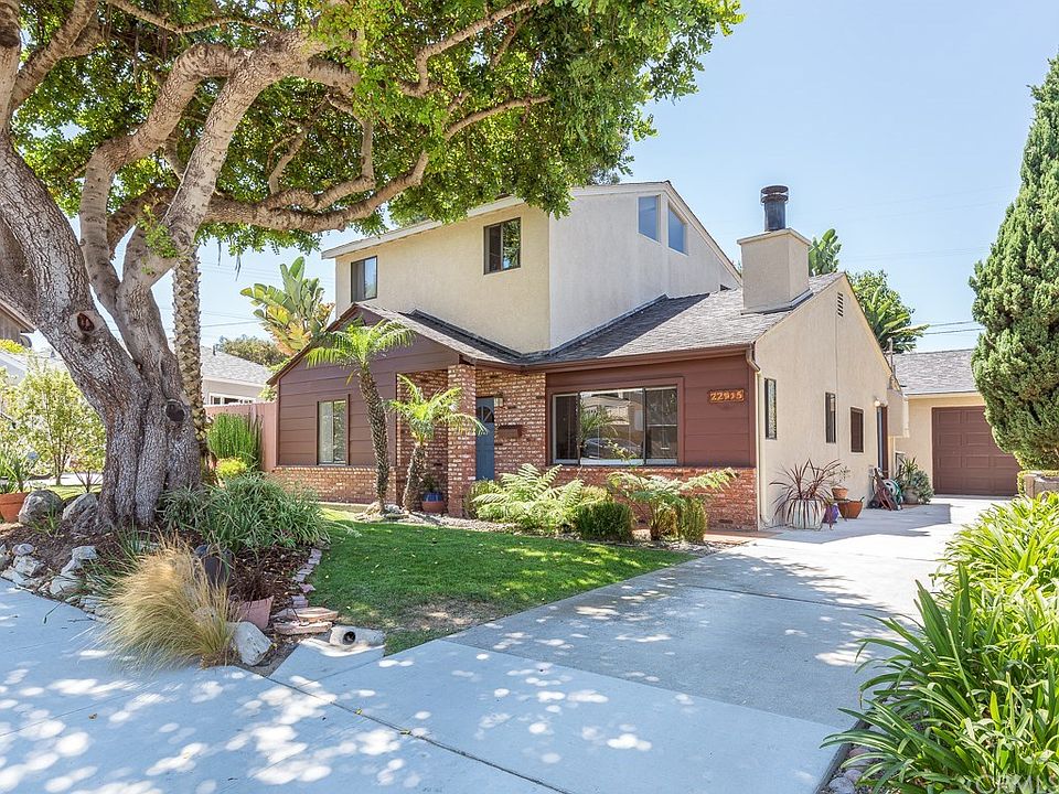 1st image of 22715 Susana Ave