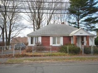 363 Pearl Harbor St, Bridgeport, CT 06610
