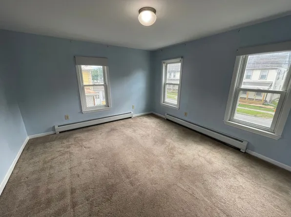 112 Columbia St #C, Adams, MA 01220