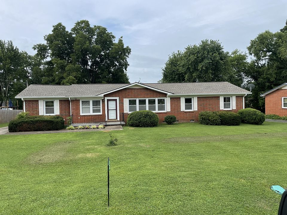 1st image of 135 Bel Aire Dr