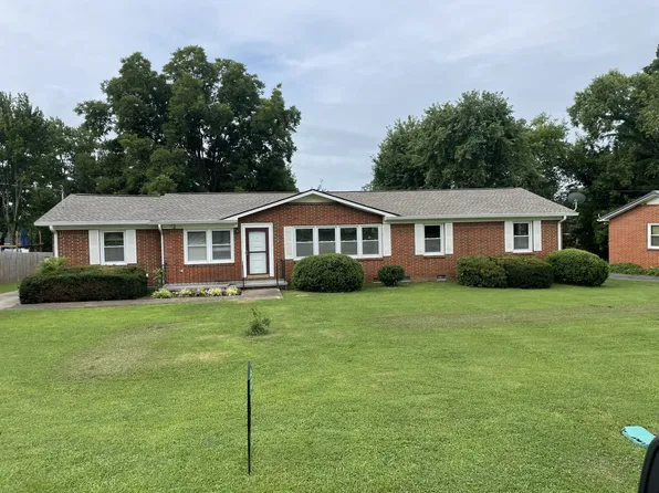 135 Bel Aire Dr, Winchester, TN 37398