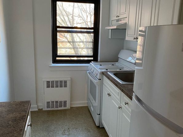 8235 134th St APT 4E