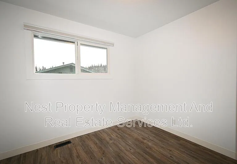G86 Strathcona Ave #1900 — Photo 13